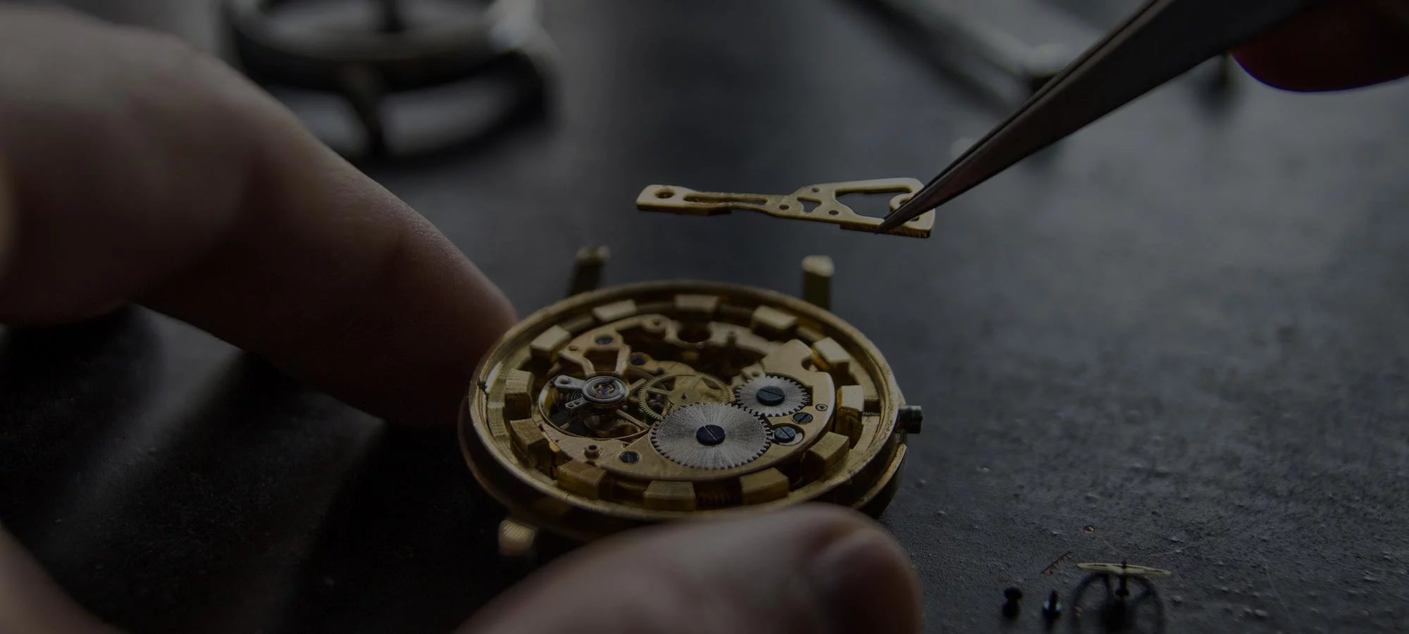 Processus d'assemblage du mouvement automatique squelette d'une montre Seiko Mod